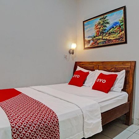 Oyo 92638 Jr Residence Syariah Medan Exterior foto